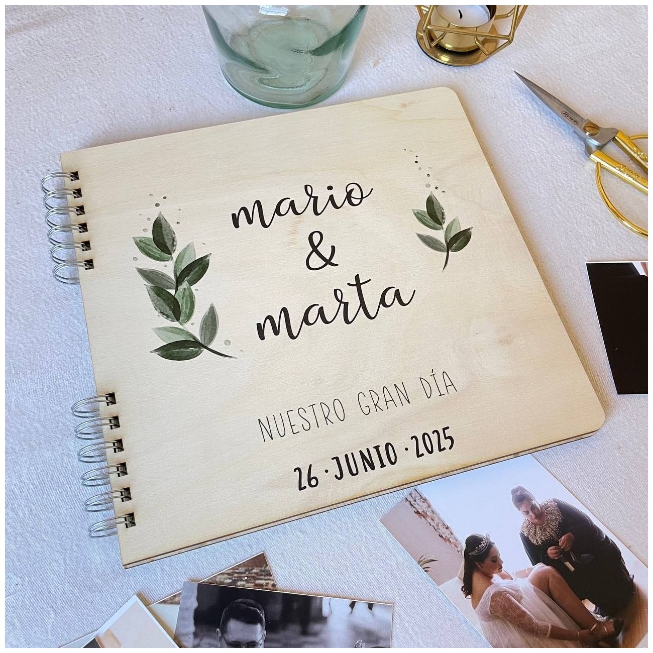 Libro de firmas de boda personalizado en madera diseño Olivo